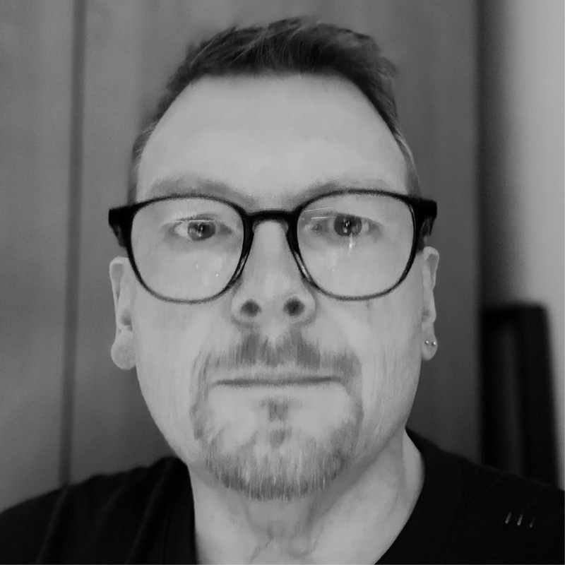 Image of Simon Carter